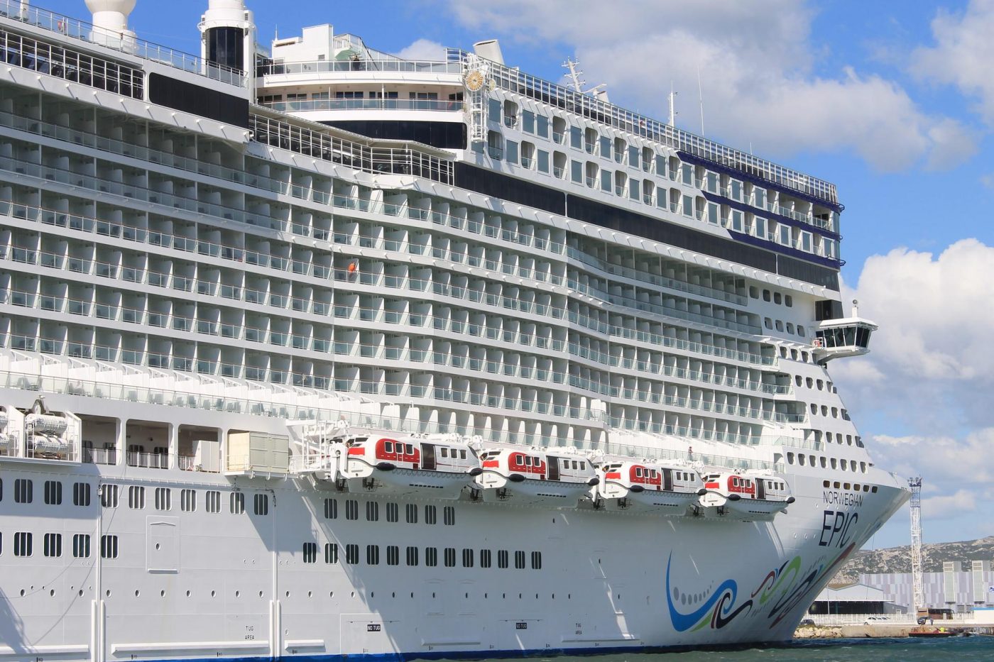 Dîner de croisière : pourquoi les urbains adorent ce dîner ?