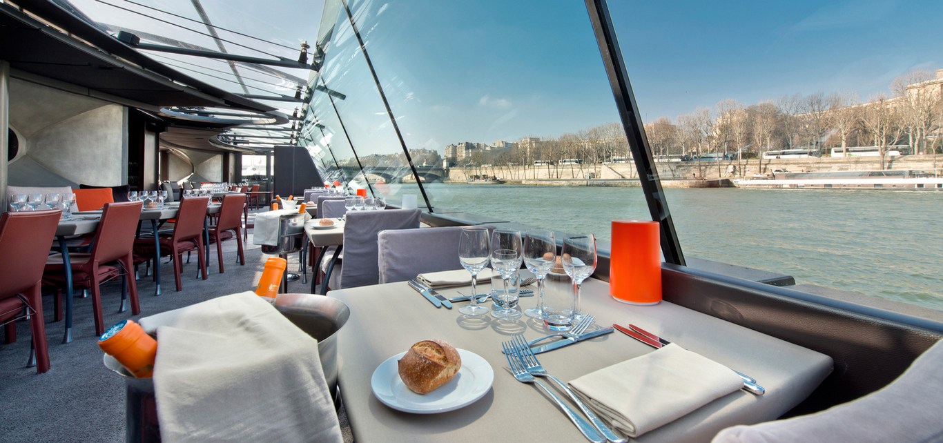 Dîner de croisière : que peut garantir le dîner de croisière ?
